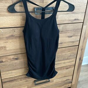 Fabletics workout tank top. Sports bra included. Cinching waist.